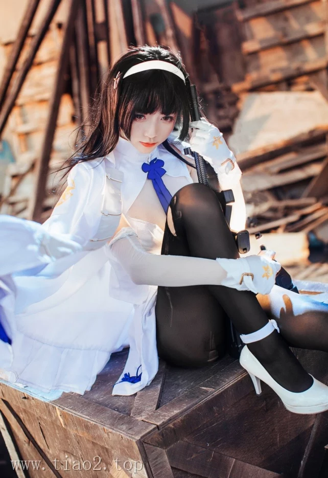 cosplay图片丨Coser大大卷卷小卷个人资料和cos95作品欣赏