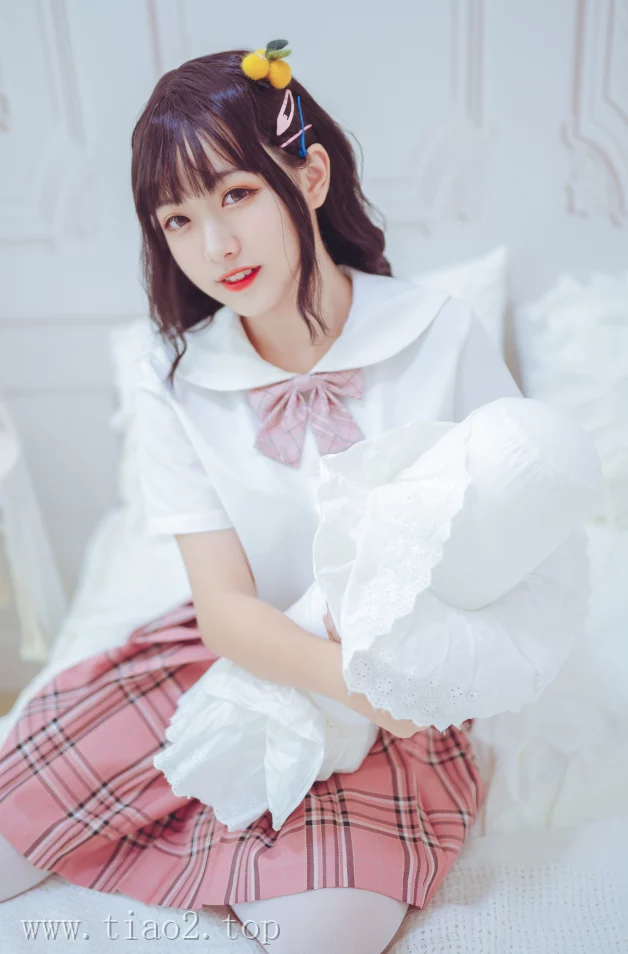 cosplay图片丨Coser_lovely呆玄为什么不拍了?附精美图片集:过膝白丝