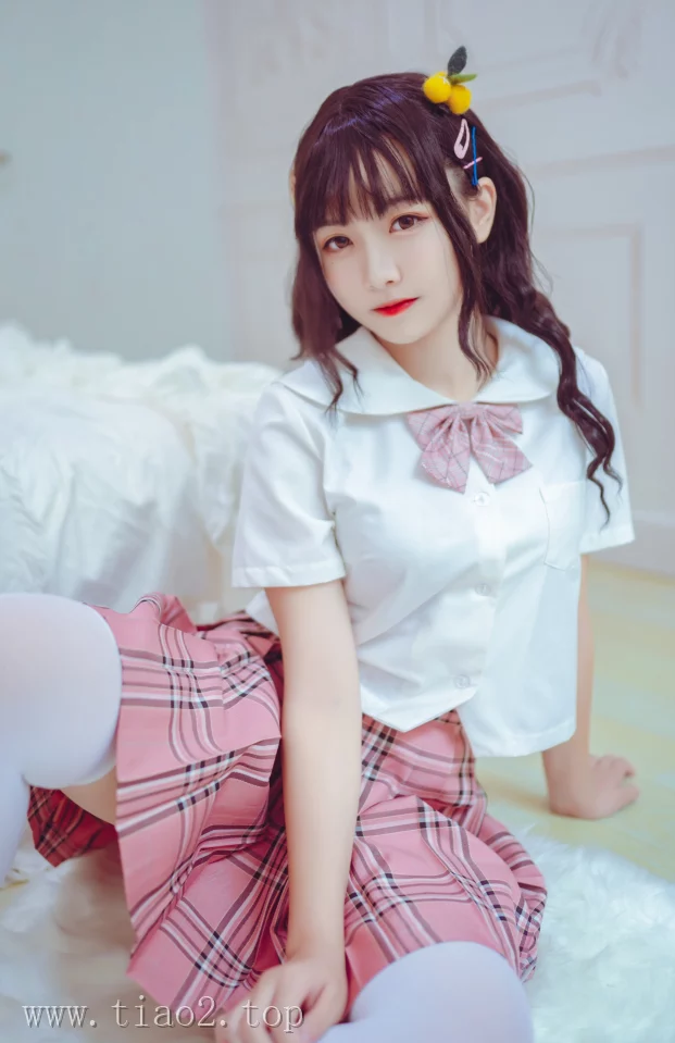 cosplay图片丨Coser_lovely呆玄为什么不拍了?附精美图片集:过膝白丝