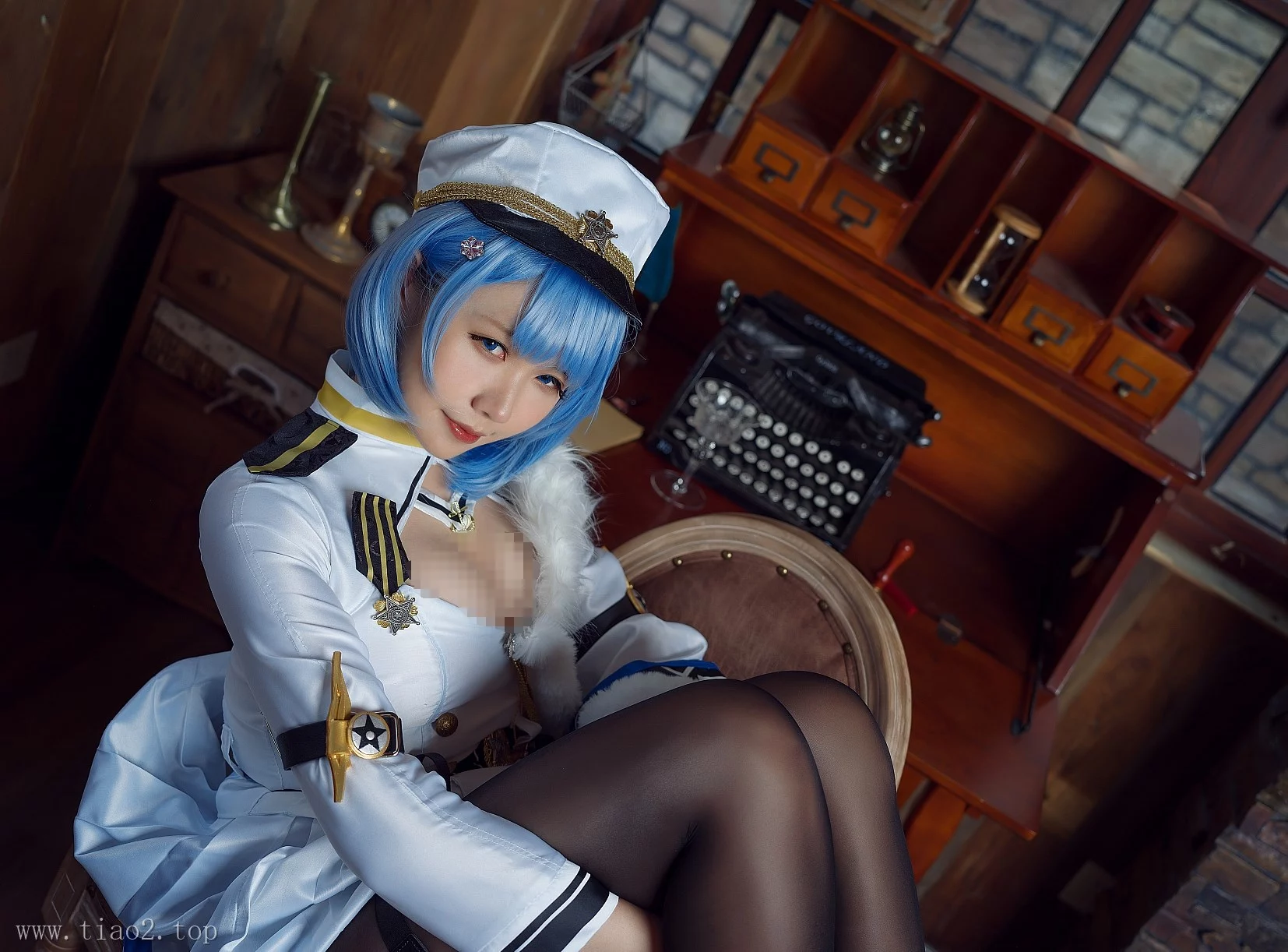 cosplay图片丨Coser麻花麻花酱w的介绍和cos作品:恰巴赏析