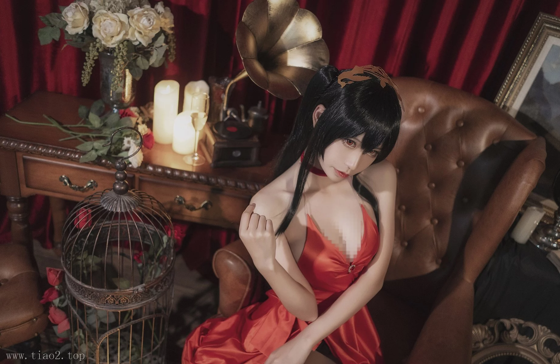 cosplay图片丨Coser爱老师_PhD多久没更新?附cos碧蓝航线 大凤毒苹果礼服赏析