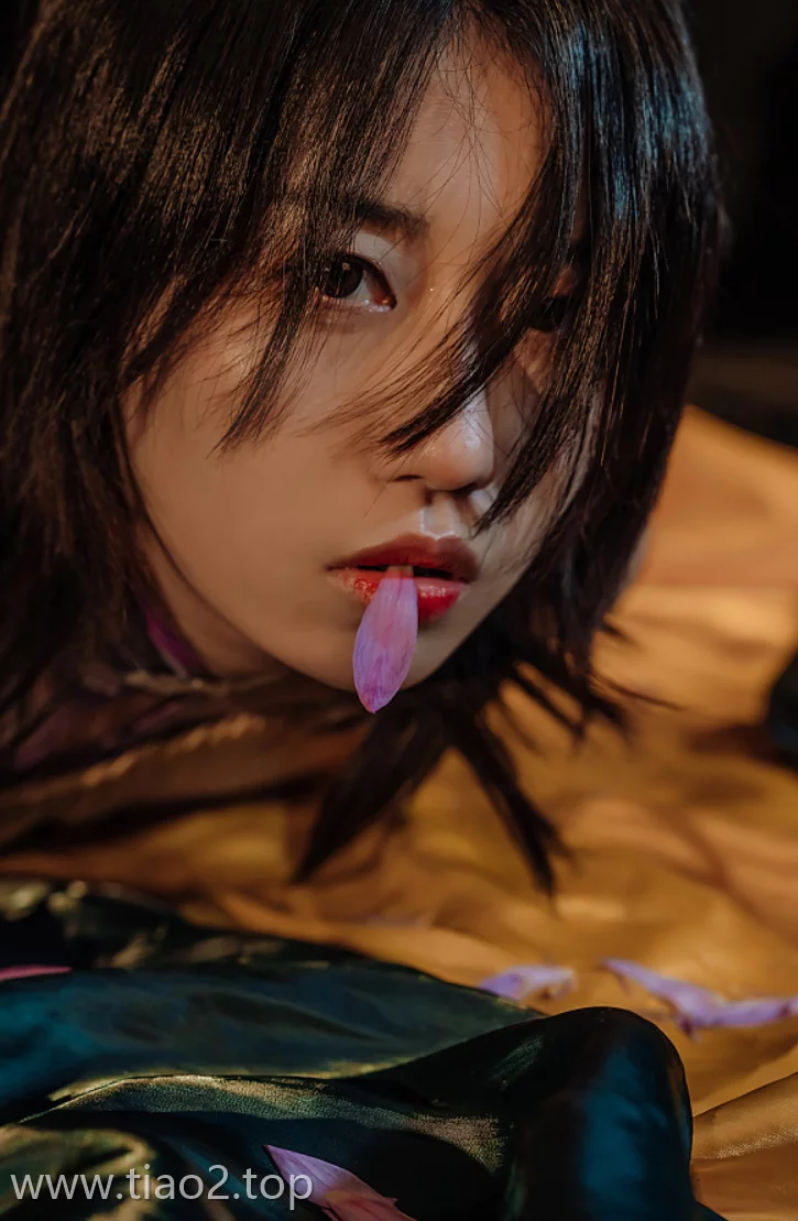 cosplay图片丨Coser云溪溪全部作品集之cos花与绳美丽的邂逅