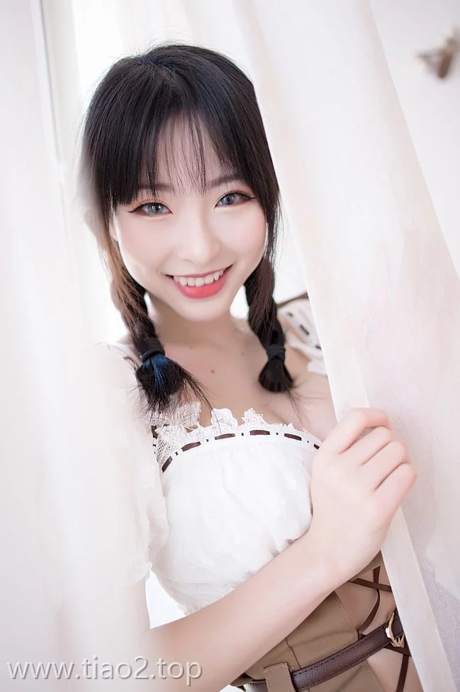 cosplay图片丨Coser清水由乃个人简介和cos73家复古欧式欣赏