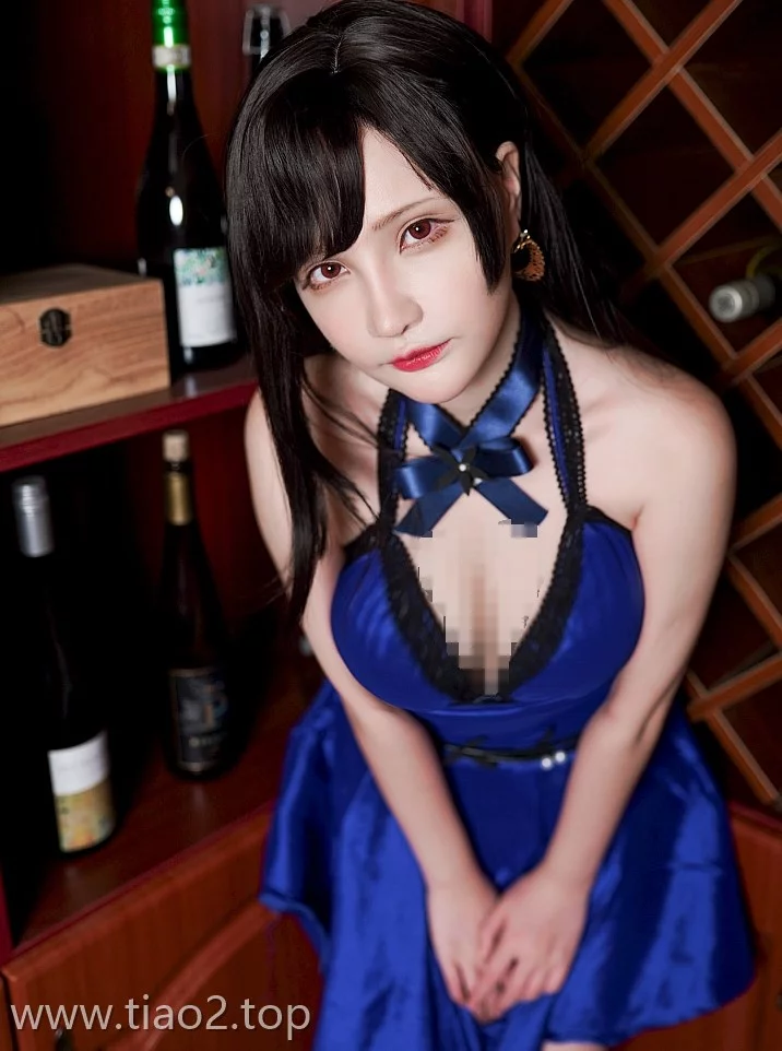 cosplay图片丨Coser千夜未来(Senya Miku)多少岁?及cos蒂法连衣裙欣赏
