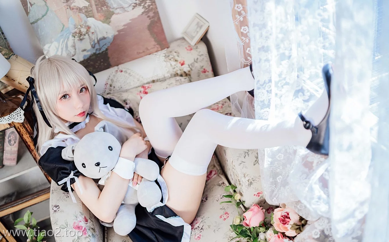 cosplay图片丨Coser果咩酱w个人资料及cos春野苍穹赏析