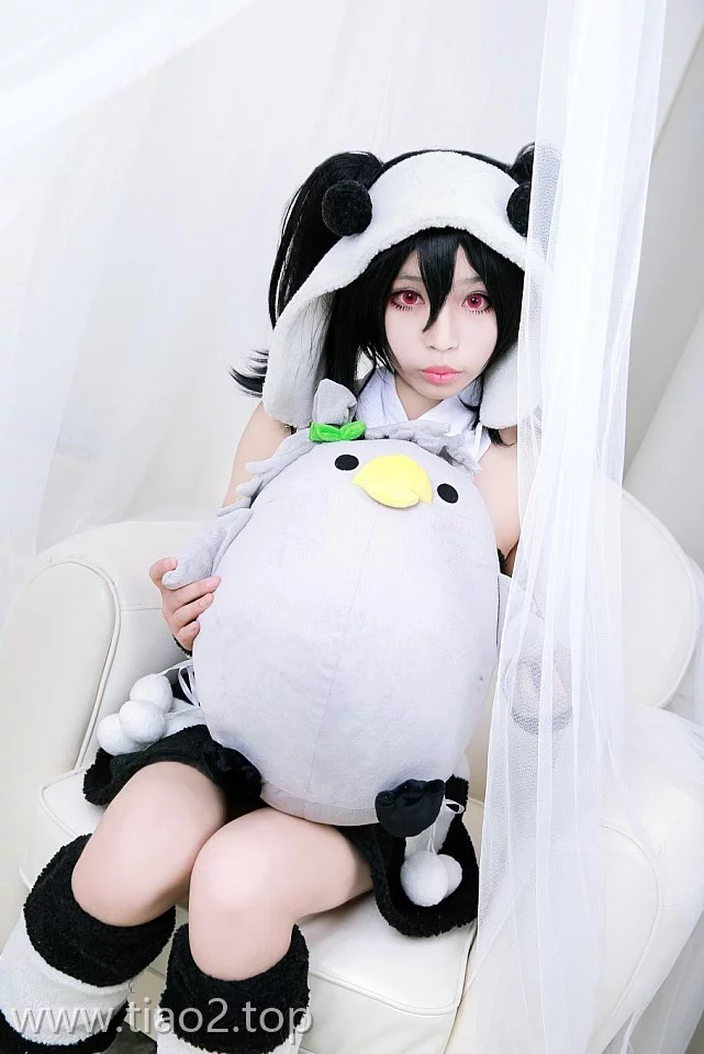 花颜解读白易子教主《LOVELIVE》Cosplay:这味道绝了!