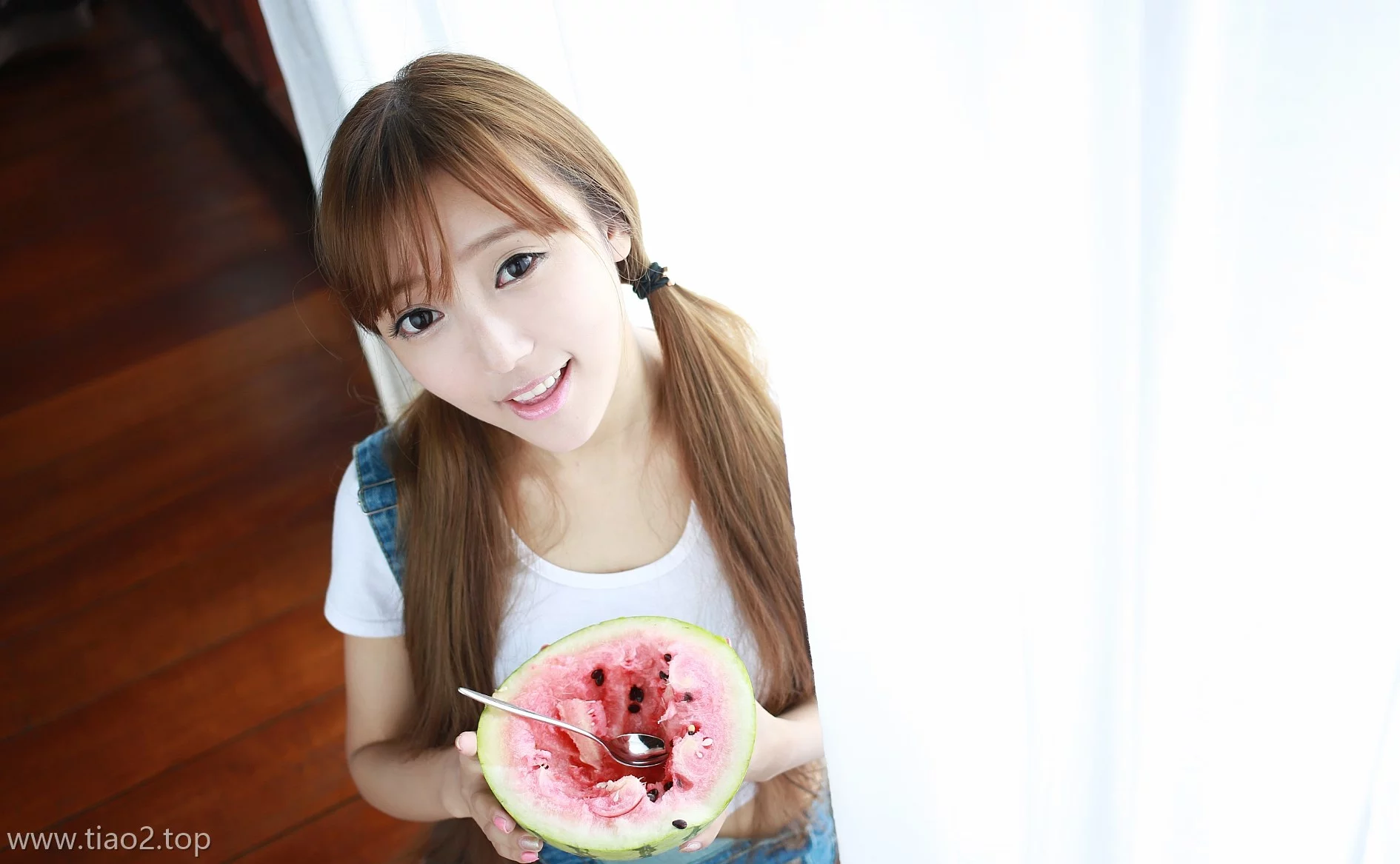 Xiuren王馨瑶yanni_Vol.008:别样风情,萌妹也可以很高级