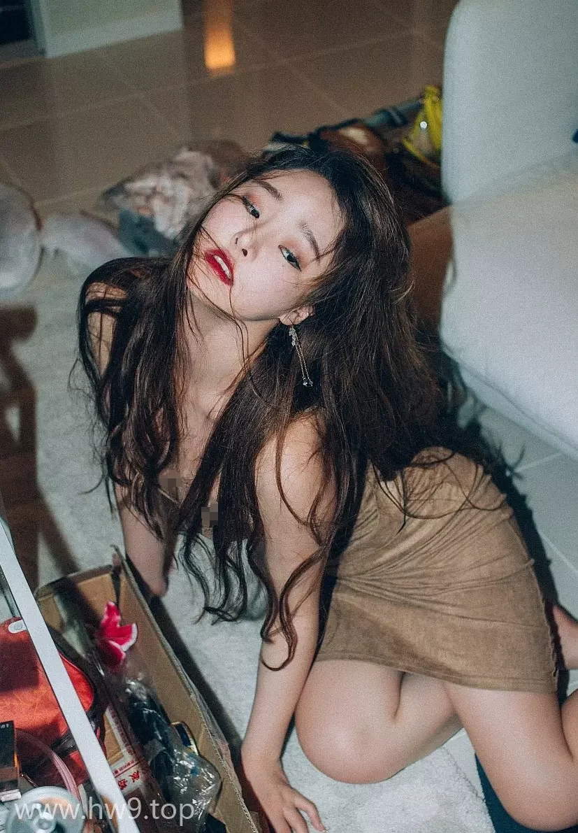 Xiuren图片丨BoLoli模特柳侑绮(Sevenbaby)-BOL.064期慵懒的身姿,让人迷醉