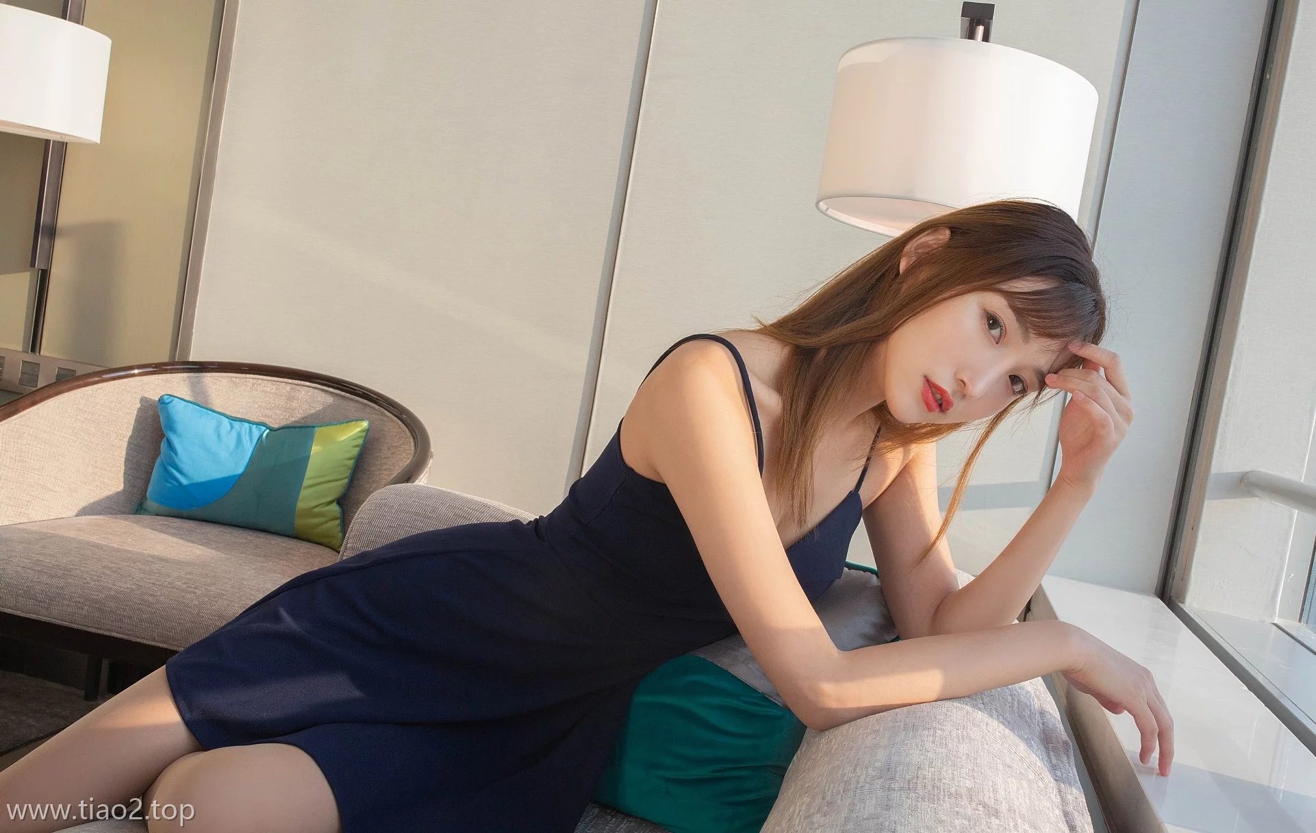 Xiuren模特陆萱萱No.1657期职场,看她定义的办公室优雅