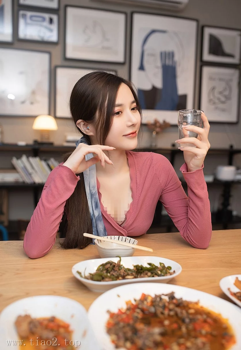 XIAOYU图片丨秀人模特鱼子酱Fish-NO.3036期优雅的女主人