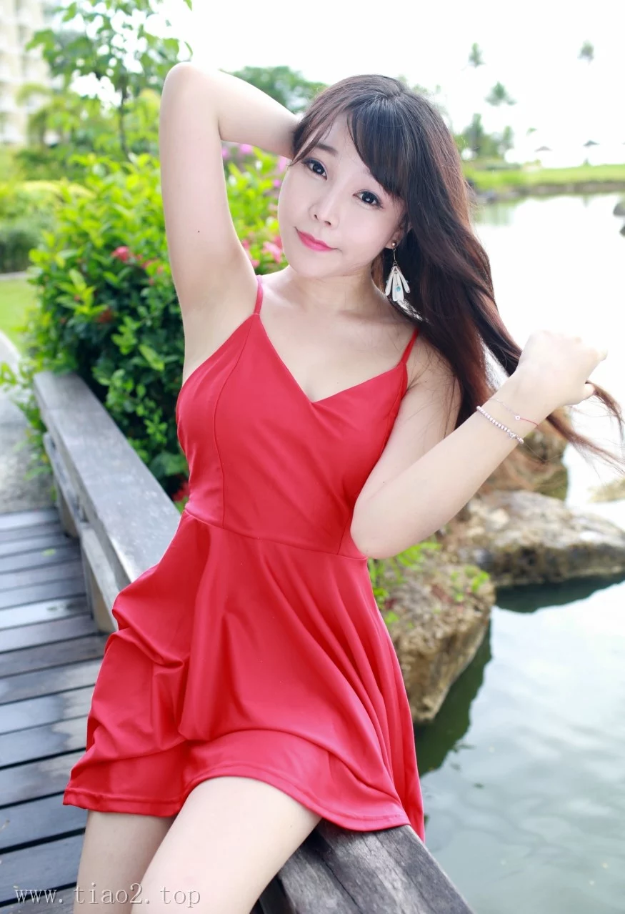 XIAOYU图片丨HuaYan模特徐莉芝Booty-Vol.044期红色晚礼服