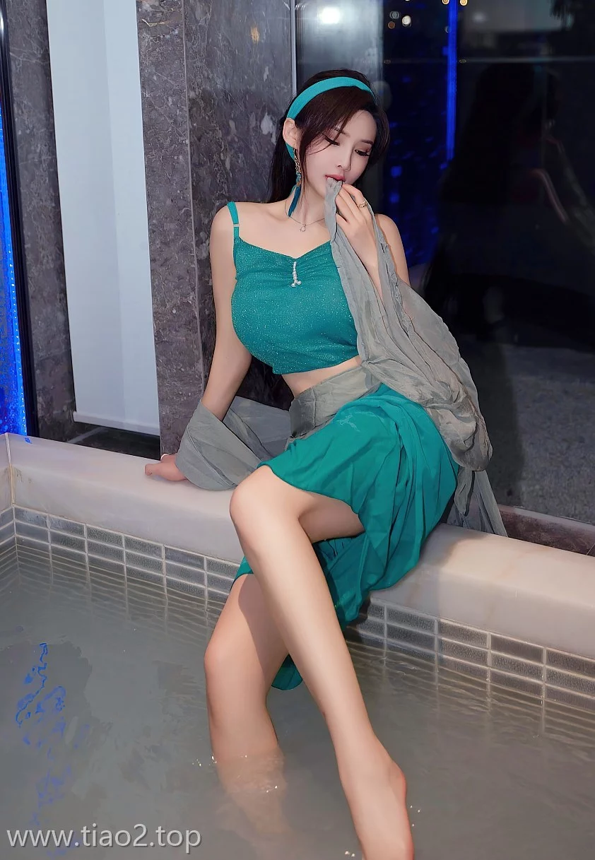 Xiuren图片丨秀人模特Carol周妍希-NO.7886期优雅丽人