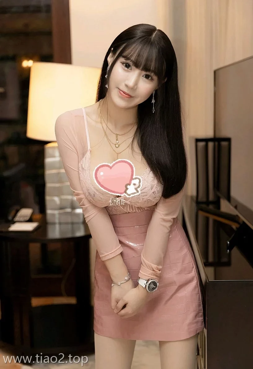 Xiuren图片丨秀人模特朱可儿Flower-VOL.496期粉色短裙耐人寻味