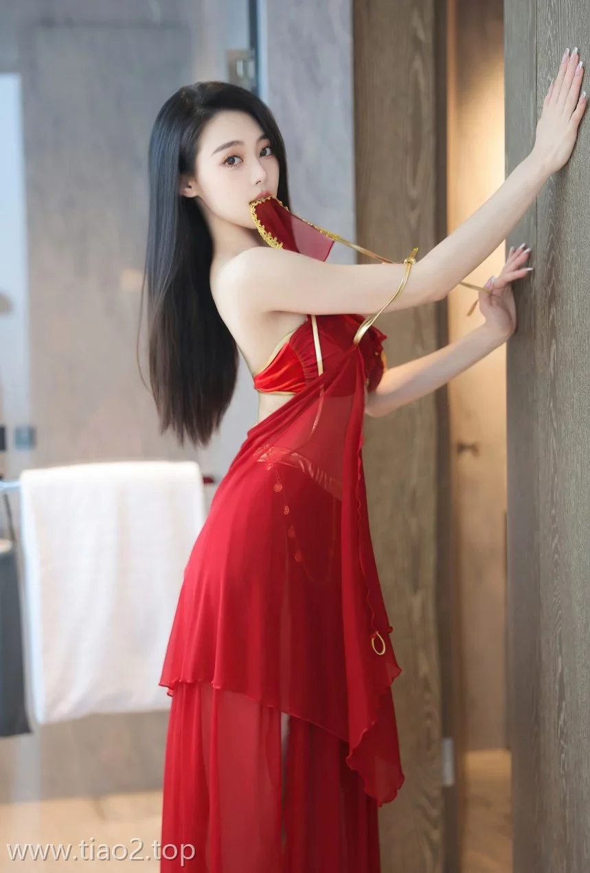 Xiuren图片丨秀人模特清妙-NO.8420期粉红舞者