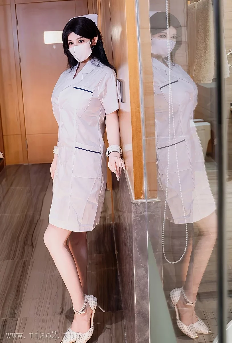 Xiuren图片丨秀人模特陈芊儿-NO.8206期俏丽身姿的护士