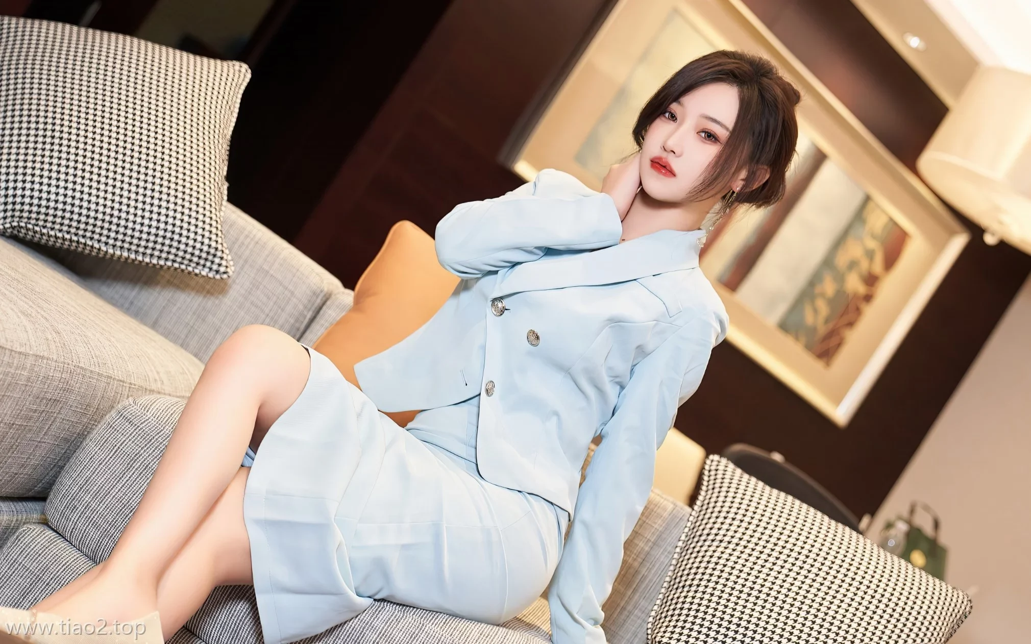 Xiuren图片丨秀人模特妙可可Cheese-NO.6857期淡蓝色优雅丽人