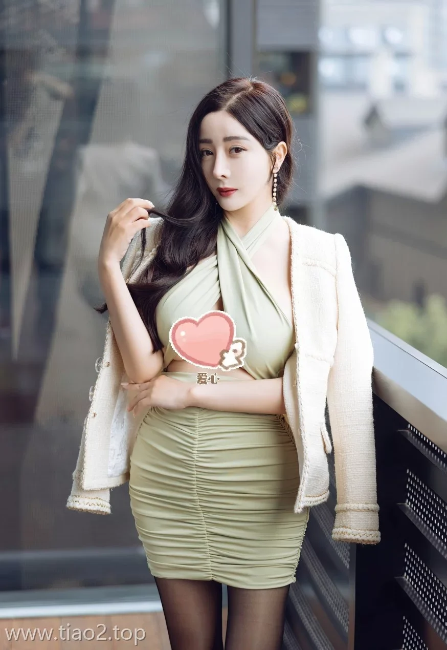 Xiuren图片丨秀人模特允尔(允爾)-VOL.468期身材傲然大小姐