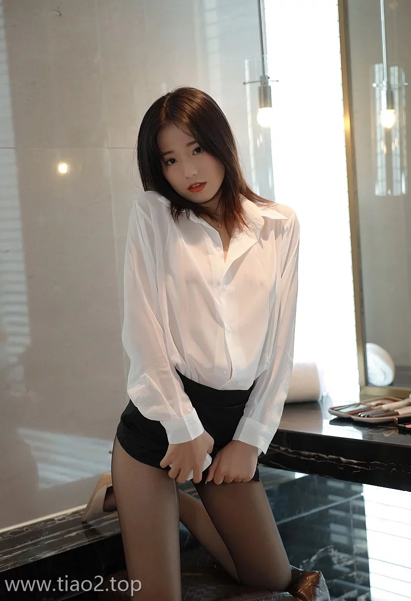 Xiuren图片丨MFStar模特仓井优香-VOL.370期化妆间的故事