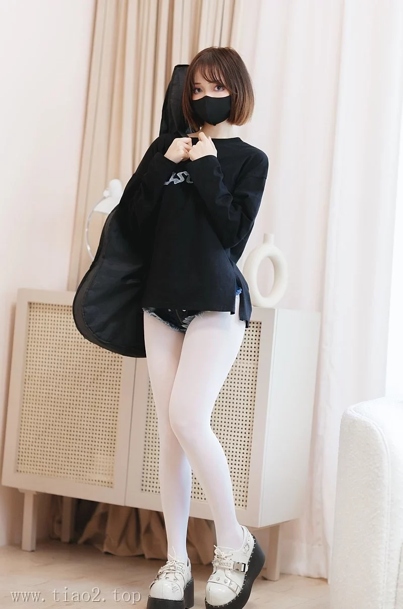 cosplay图片丨Coser洛桑w伊梓-升玖老师[38P-406.9M]