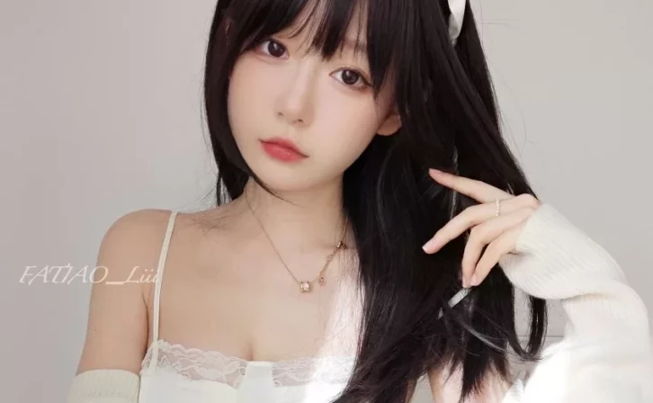 迷之呆梨(发条少女YoKi)账号在哪?cosplay写真图集鉴赏