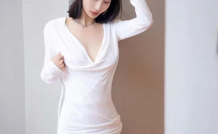 遇见lingyu69,邂逅美丽 [NO.6630 – 86+1P732M]