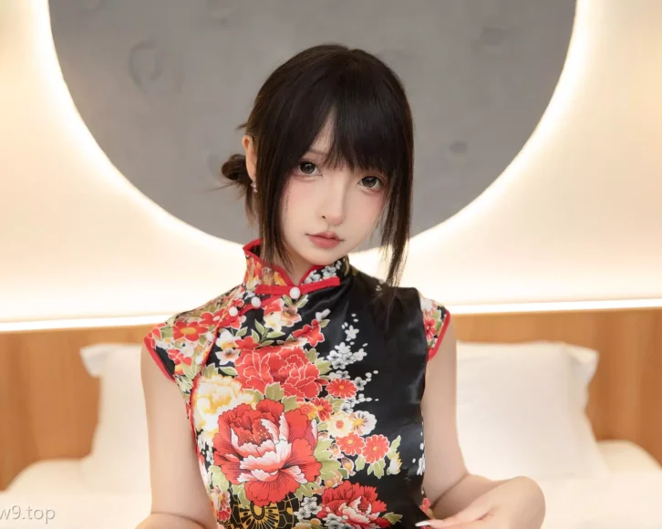 coser神楽坂真-古典旗袍[75P-2V-250.7M]