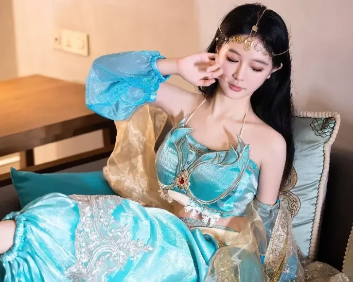 Xiuren图片丨秀人模特谢小蒽_NO.7469期图集欣赏