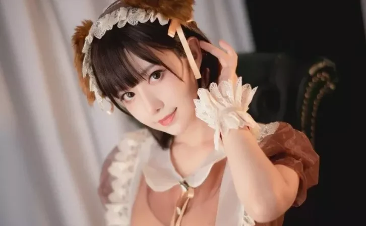 Coser_Shika小鹿鹿个人资料及透明女仆高清图片赏析
