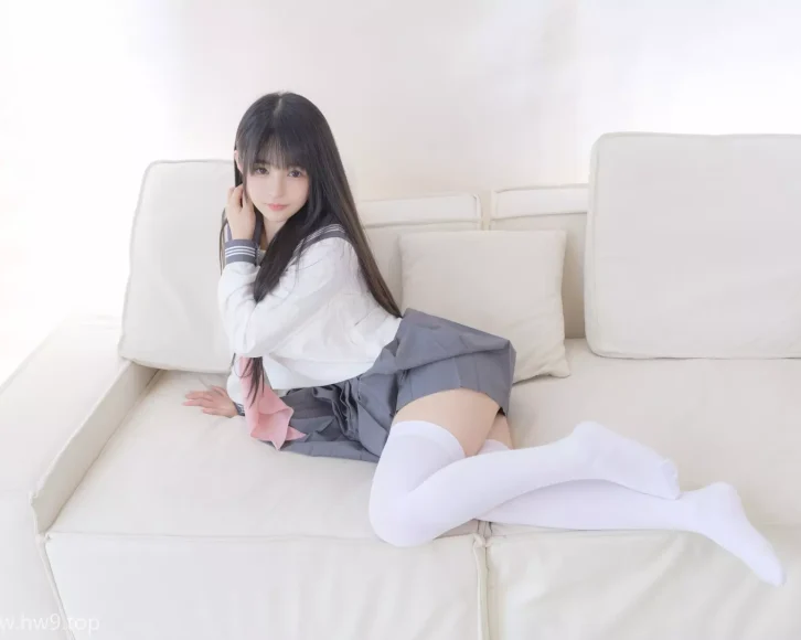 Coser桜井宁宁资料介绍及白丝JK照片集赏析