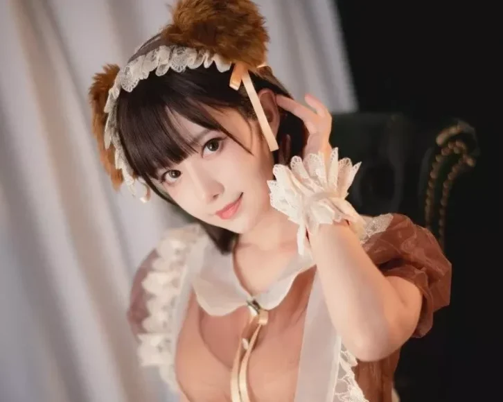 Coser_Shika小鹿鹿个人资料及透明女仆高清图片赏析