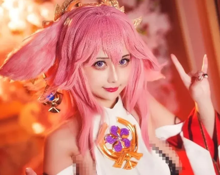 Coser沖田凜花Rinka个人资料及八重神子摄影作品赏析