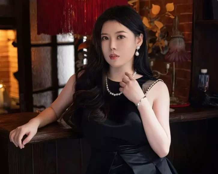 Xiuren图片丨秀人模特白茹雪Abby个人资料及NO.6089期作品欣赏