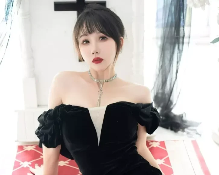 Xiuren图片丨秀人模特波巧酱全部摄影作品之NO.8070期图片欣赏