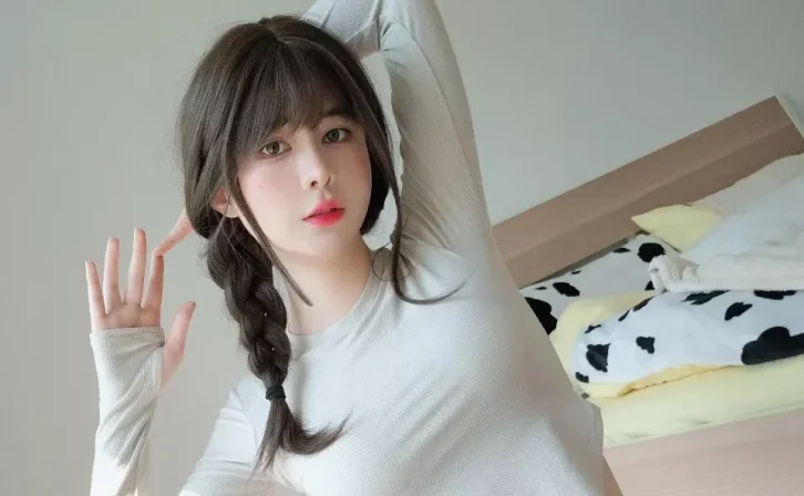 Coser眼酱大魔王w-瑜伽服[32P-160MB]