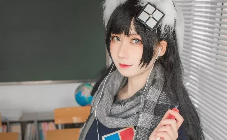 Coser_izumi泉桃子-纯白毕业季[40P-189MB]