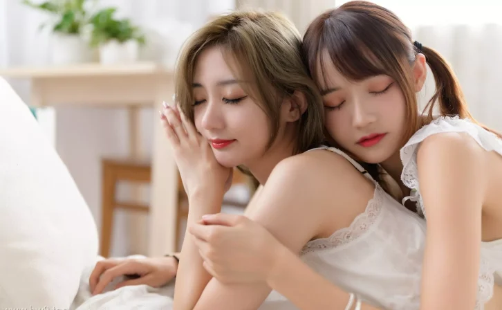 cosplay图片丨Coser兔子Zzz不吃胡萝卜-仲夏[35P/344MB]