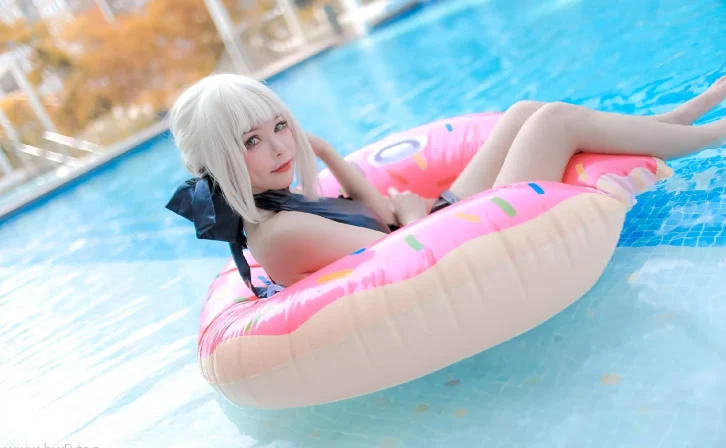 cosplay图片丨Coser_Kitkat Cosplay9-Saber Alter Swim Suit[29P-42MB]