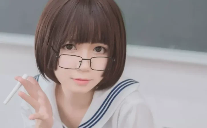 cosplay图片丨Coser白金Saki-吊带袜私房[13P-414.6M]