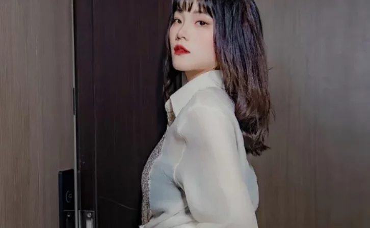 Xiuren图片丨秀人模特唐安诺_NO.8353期图集欣赏