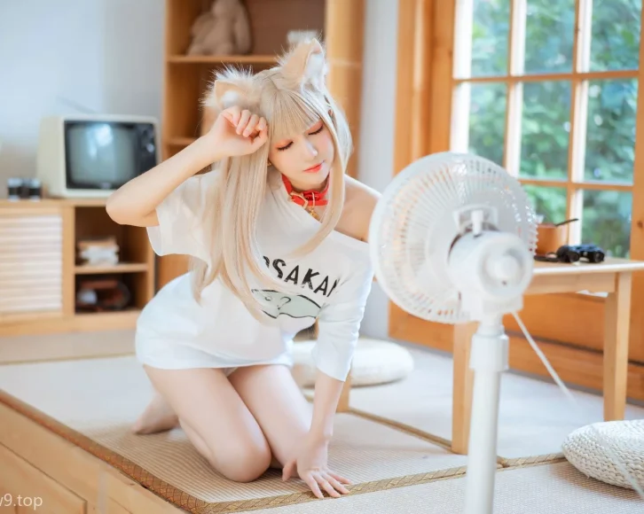 Coser衣衣-40原猫娘黄豆粉[21P-56.67MB]