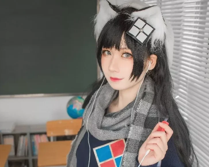 Coser_izumi泉桃子-纯白毕业季[40P-189MB]