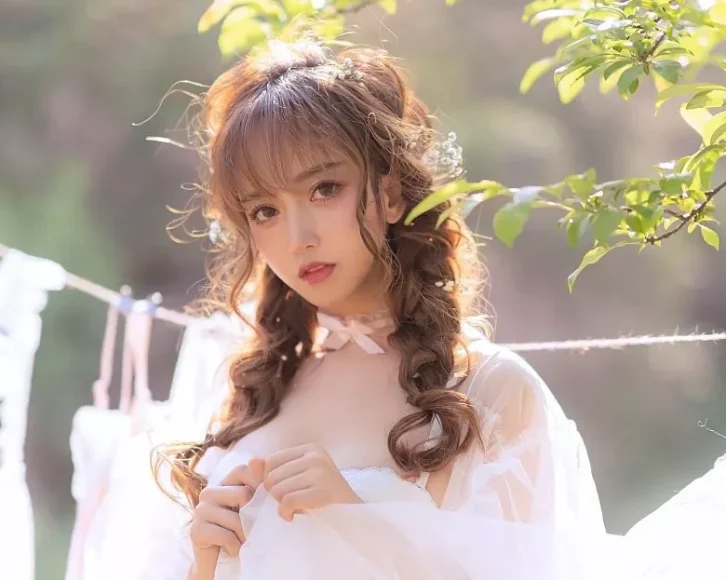 coser过期米线线喵-夏日限定晒衣服