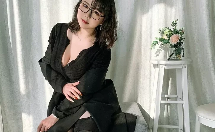 cosplay图片丨Coser皮皮奶可可爱了啦-黑色高岭ol[148P1V-965MB