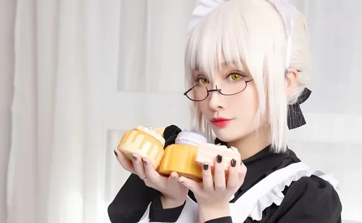 cosplay图片丨Coser洛璃LoLiSAMA资料及BX女仆图片赏析