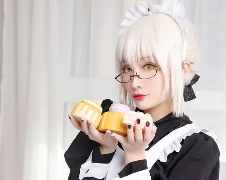 cosplay图片丨Coser洛璃LoLiSAMA资料及BX女仆图片赏析