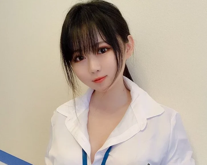 cosplay图片丨Coser是依酱吖-黑si制服[29P-57MB]