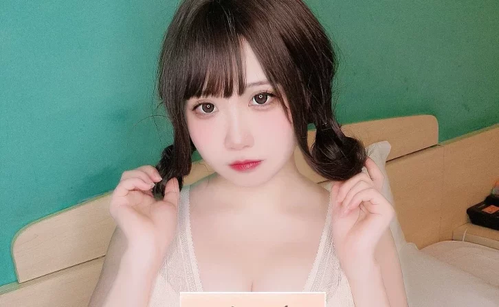 cosplay图片丨Coser_贞子蜜桃身高简介及v领内搭图片享受