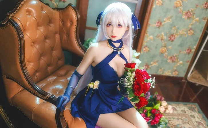 cosplay图片丨Coser樱落酱w免费cos图片欣赏:贝法礼服