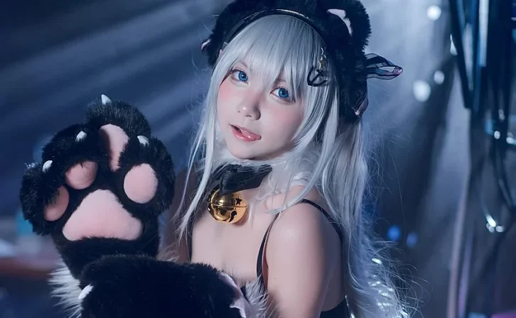 cosplay图片丨Coser是一只熊仔吗资料介绍及cos碧蓝航线-哈曼