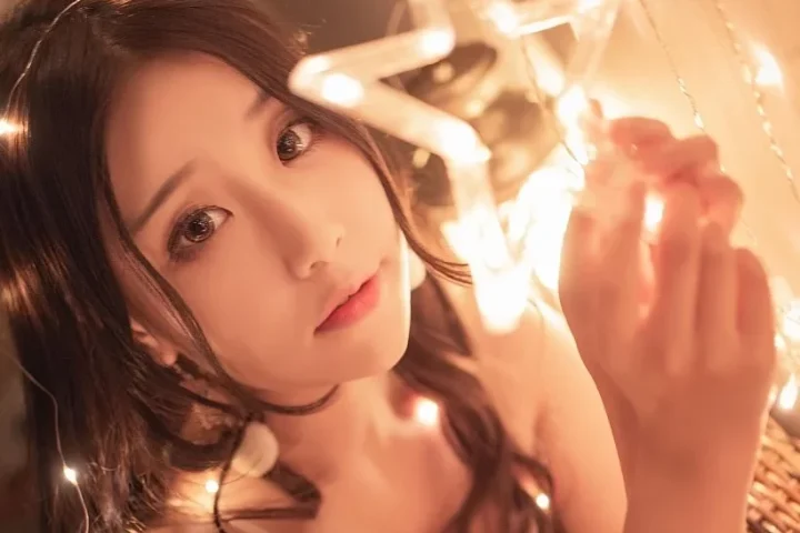 cosplay图片丨Coser穆零Mu0个人资料及作品集light欣赏 - 花颜间